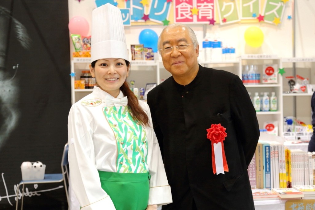 野菜スイーツ専門店「パティスリー・ポタジエ」柿沢安耶氏と服部校長